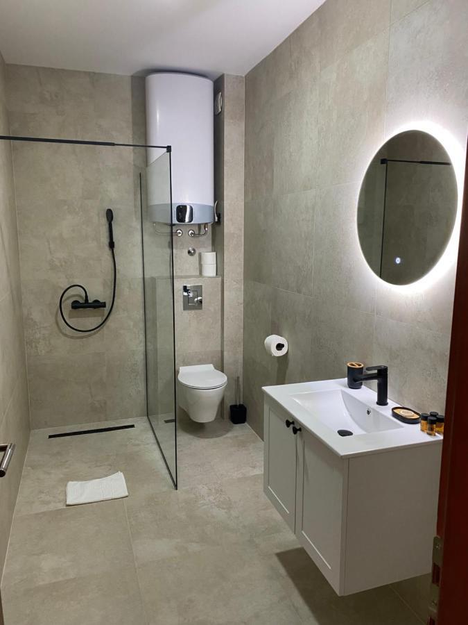 Forma Lux Zabljak Luaran gambar